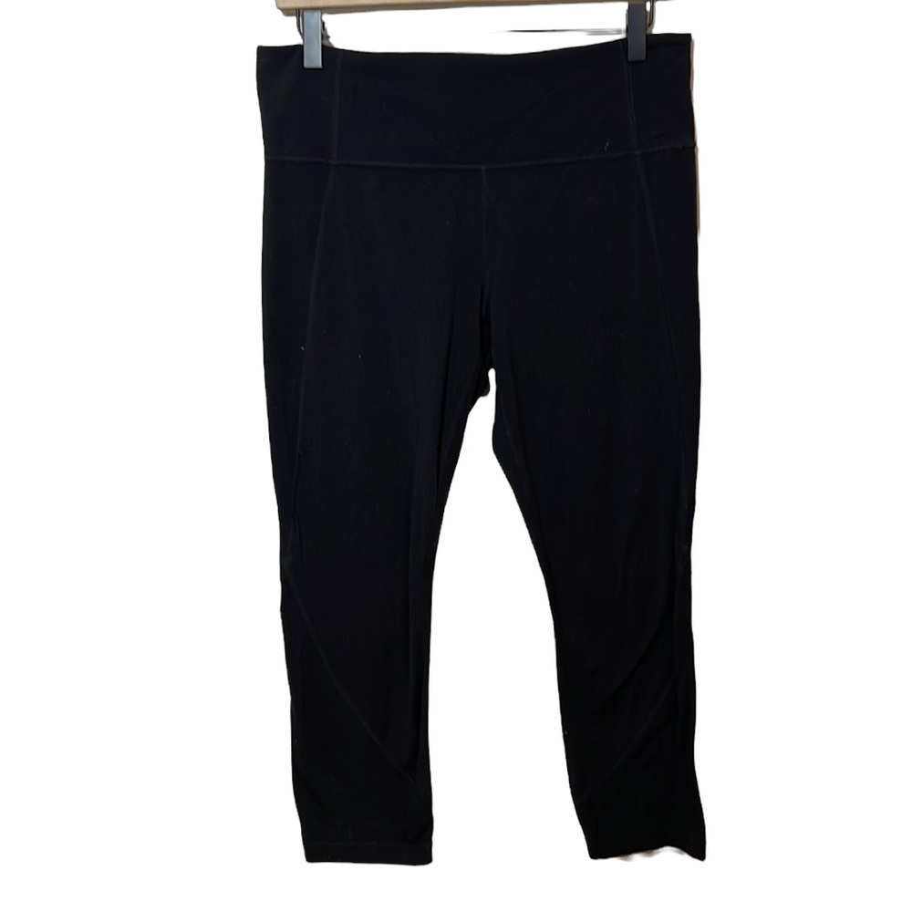 Athleta Black Capri Leggings